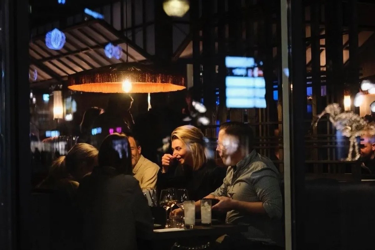 S&auml;varkrogen studentbar i Ume&aring;